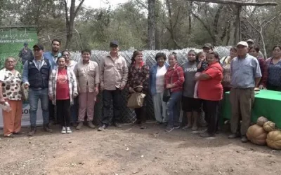 Con recursos del Prosol, comunario de Llanura Seca implementan cabaña porcina y granja avícola