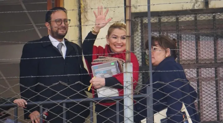 Audiencia después de las elecciones definirá si Añez sigue enjuiciada en caso Senkata