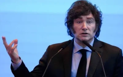 Milei confirma que Argentina negocia otro préstamo millonario de EE.UU.