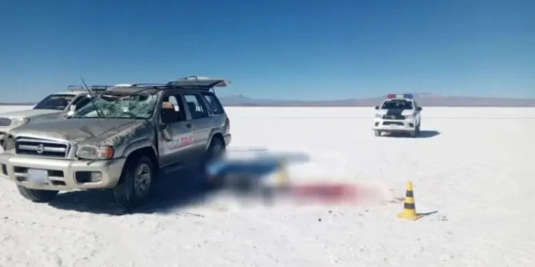¡Trágica muerte! Un hombre pierde la vida tras volcar su vagoneta en el Salar de Uyuni