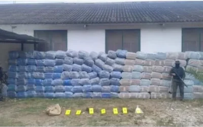 Incautan siete kilos de cocaína, tres toneladas de coca y cigarrillos de contrabando en Bermejo
