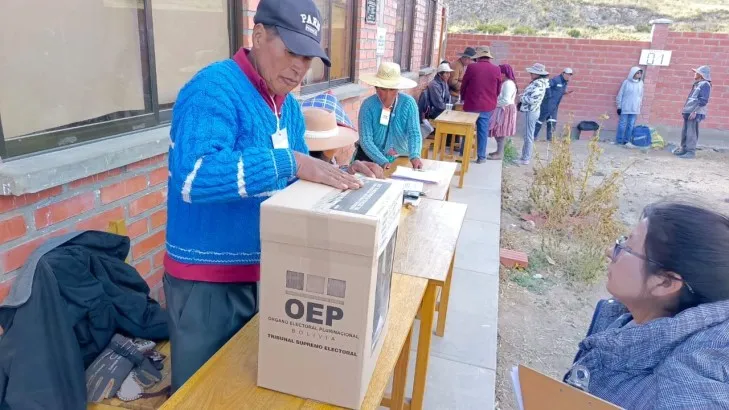 Inicio de la jornada de votación de la Segunda Vuelta 2025