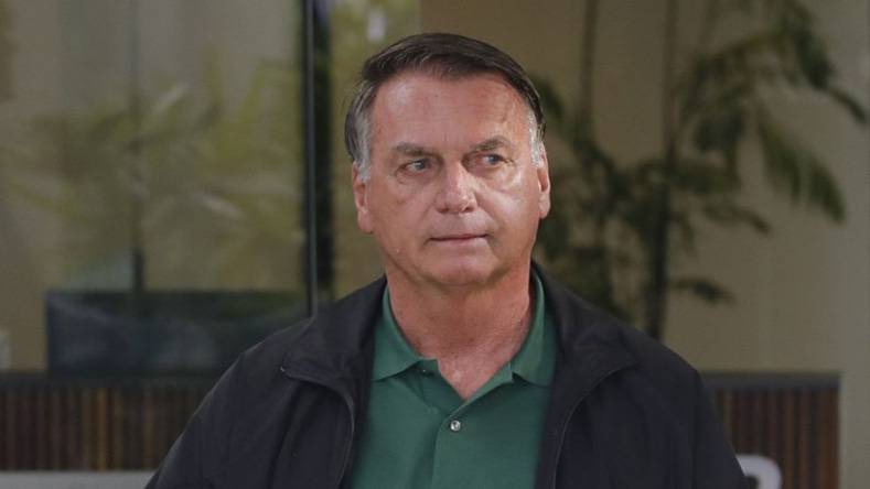 Arrestado el expresidente de Brasil Jair Bolsonaro por riesgo de fuga en medio de su proceso por golpismo