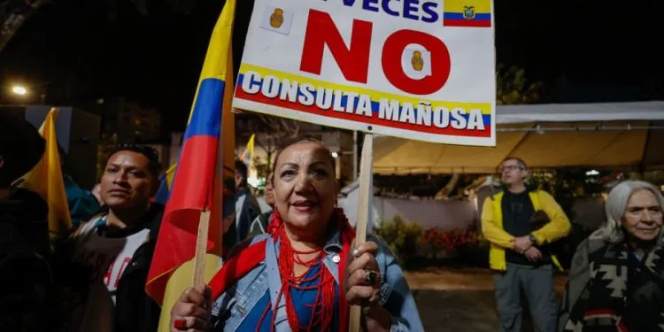 Ecuador: Noboa acepta derrota en referéndum y dice que su compromiso con el país “se fortalece”