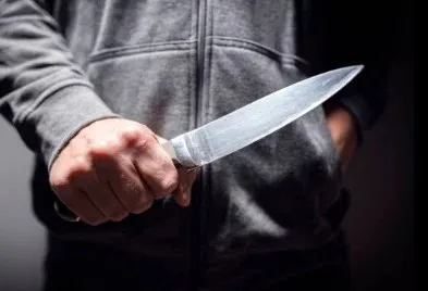 Armado con un cuchillo, hombre robó carne en un mercado de Tarija