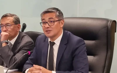 Ministro de Economía asegura que el objetivo es aplicar el 50/50 en 2026