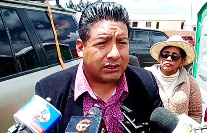 “Cuidado, El Alto saca gobiernos”: Gobernador Quispe pide a Paz anular el decreto 5503