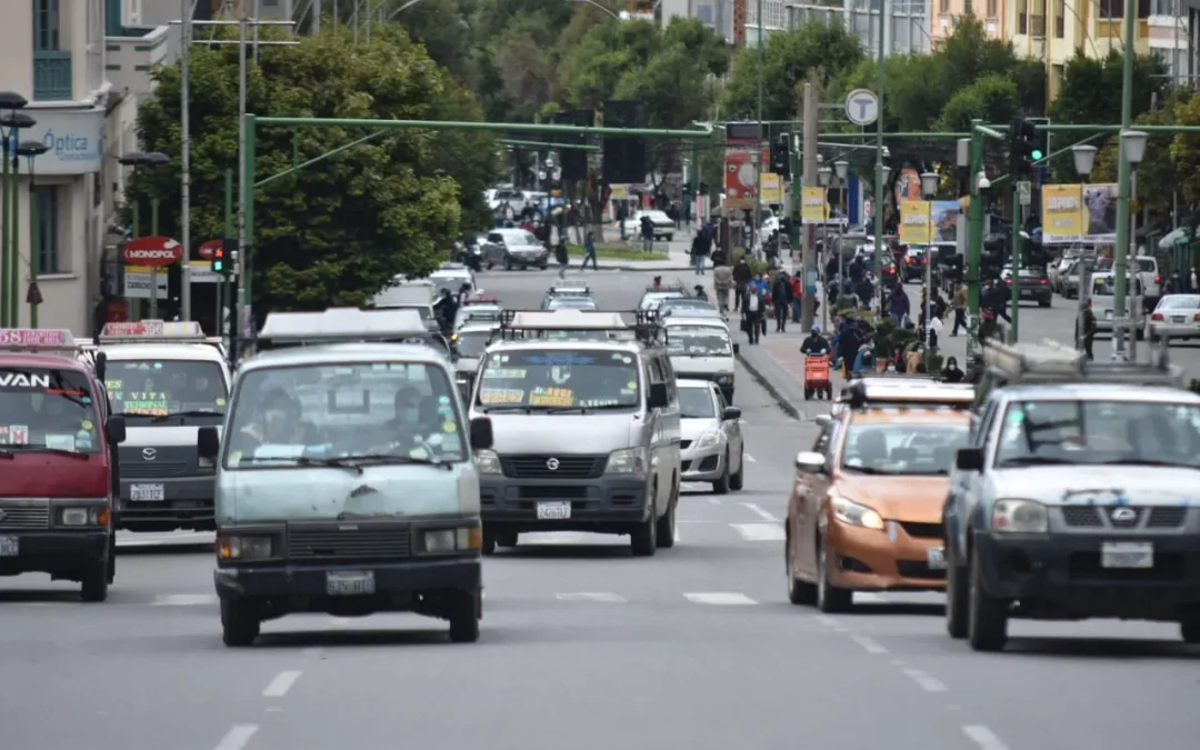 Cavero recomienda a Rodrigo repensar el subsidio al transporte y a la harina