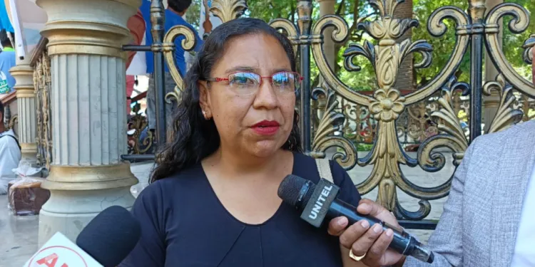 Polémica por precios de vuelos: Valencia cuestiona al «gobierno amigo» y exige soluciones reales para Tarija