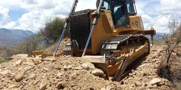 Lluvias afectan caminos de Tariquía y Chaguaya; Subgobernación realiza limpieza y nivelado