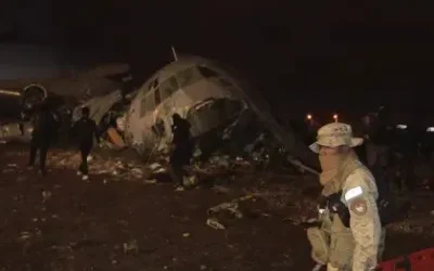 Tragedia: Al menos 15 fallecidos por el accidente de un avión militar en El Alto