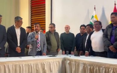 Transporte levanta paro en La Paz tras firmar acuerdo con el Gobierno