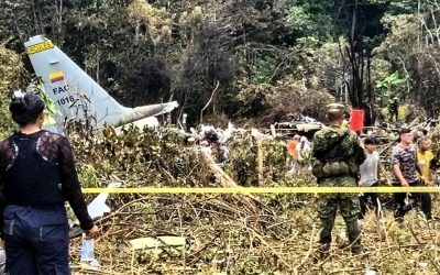 Al menos ocho muertos y más de 80 heridos tras accidente de avión militar en Colombia