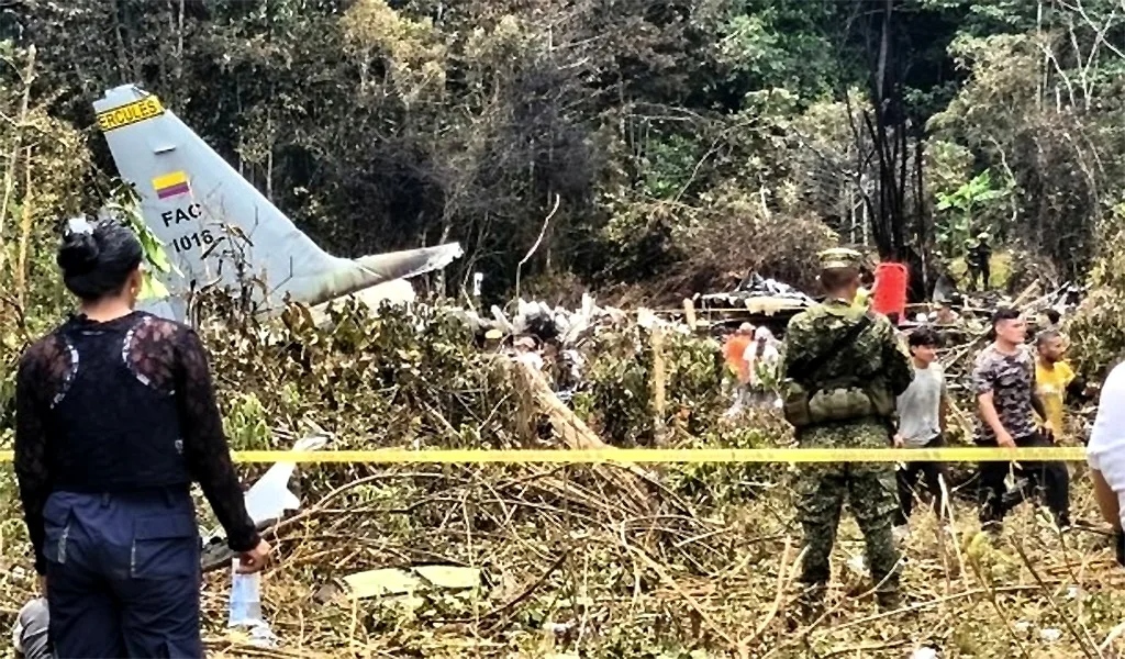 Al menos ocho muertos y más de 80 heridos tras accidente de avión militar en Colombia