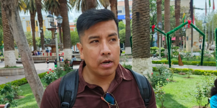 Romero advierte que el alza del petróleo pone en jaque a Bolivia y anticipa crisis económica