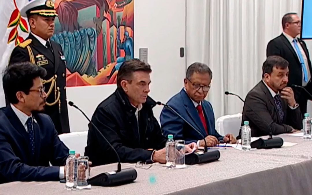 Gobierno denuncia que una red robaba y adulteraba combustibles desde Chile