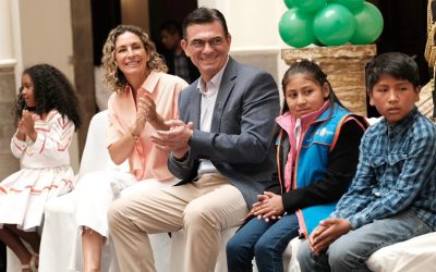 En homenaje al 12 de abril, Paz y Urquidi firman la agenda “Bolivia con la niñez”