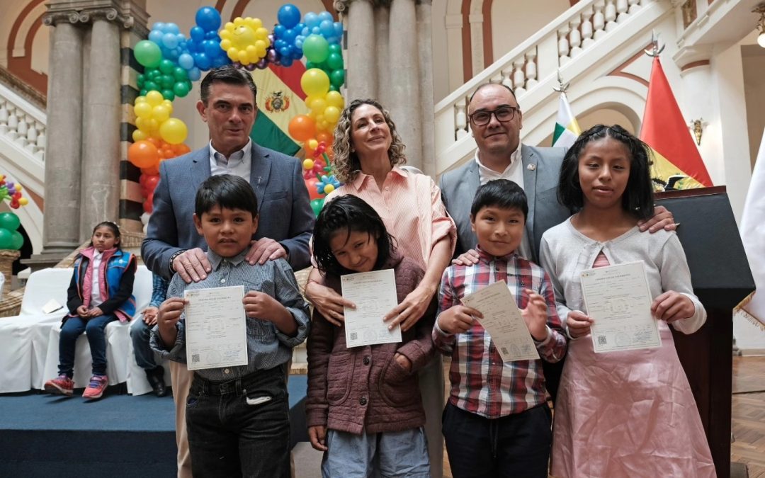 TSE anuncia programa de certificados de nacimiento gratuitos