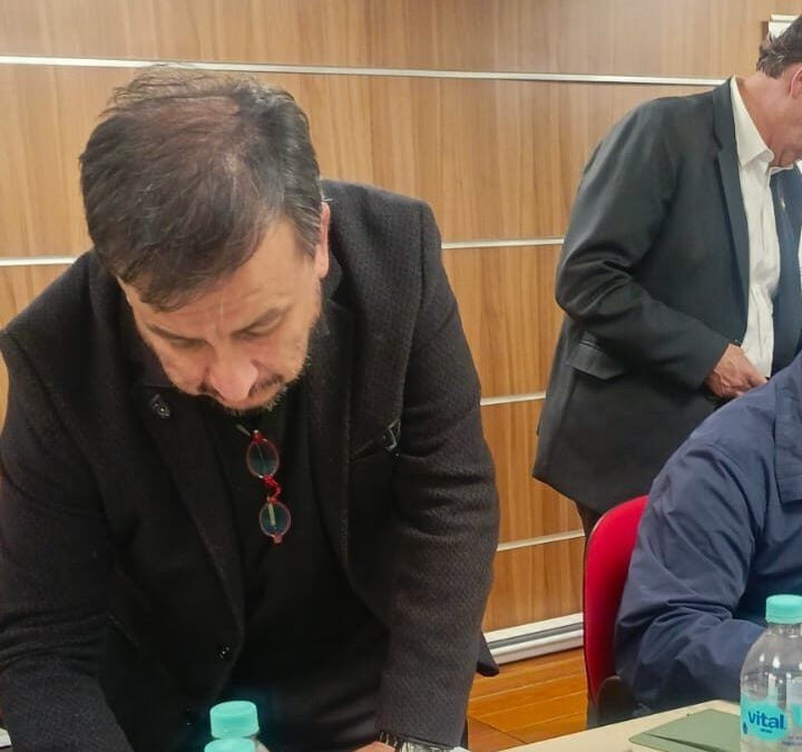 Oruro: Gobierno y transportistas llegan a acuerdo y levantan bloqueos de manera progresiva