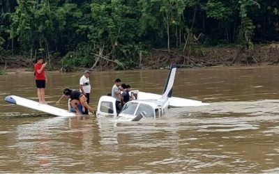Siete personas sobreviven tras caída de avioneta en un río de Brasil