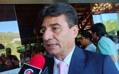 Torres ofrece a Tarija como sede presidencial alternativa y para albergar el fútbol internacional en el IV Centenario