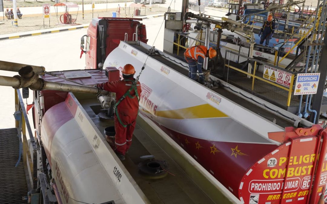 YPFB programa despacho de 30,7 millones de litros de combustibles y garantiza suministro en Bolivia