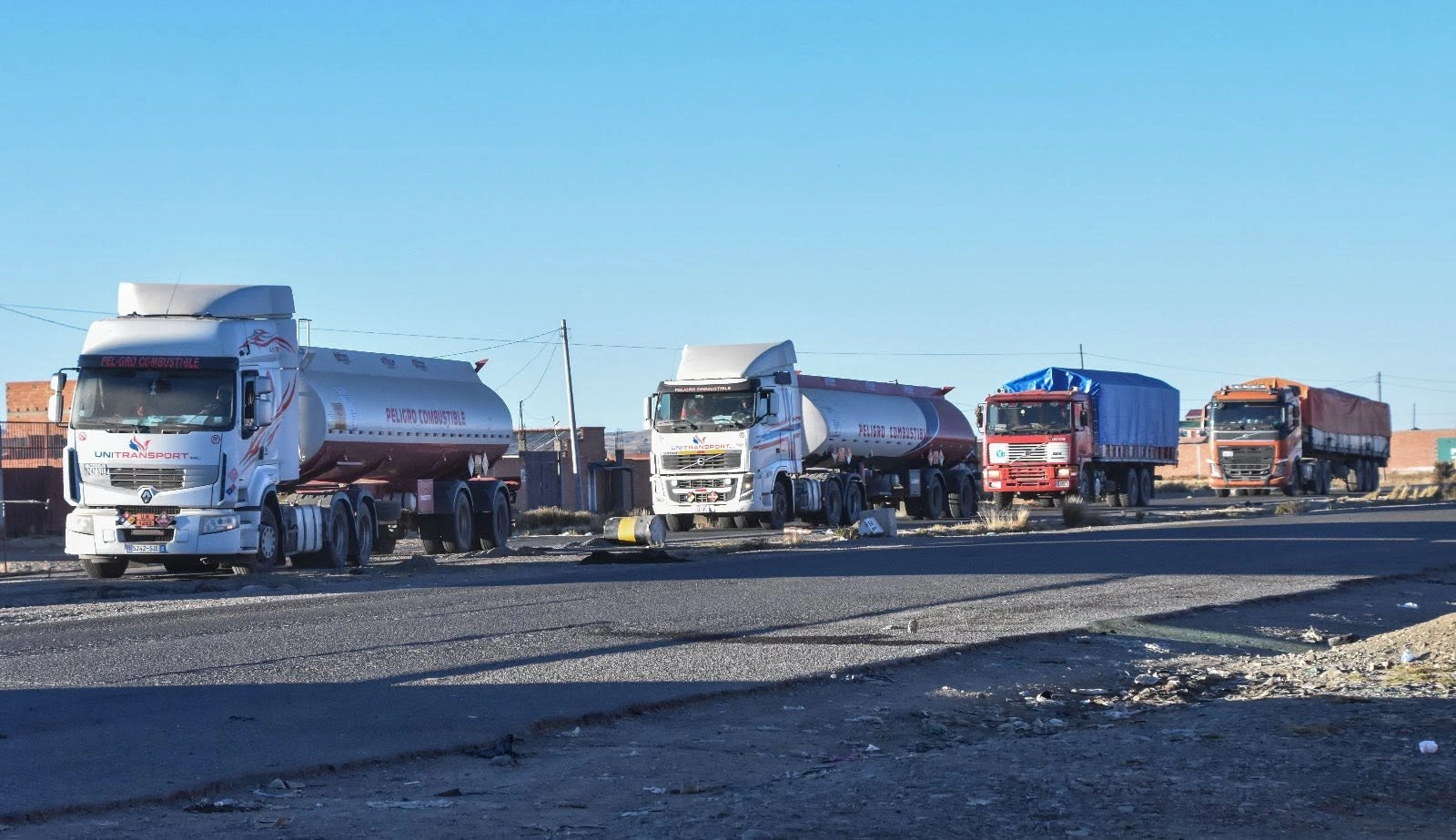Estado de Excepción: La Paz rompe el cerco y los bloqueos bajan a 14 en el país tras operativo de liberación de rutas