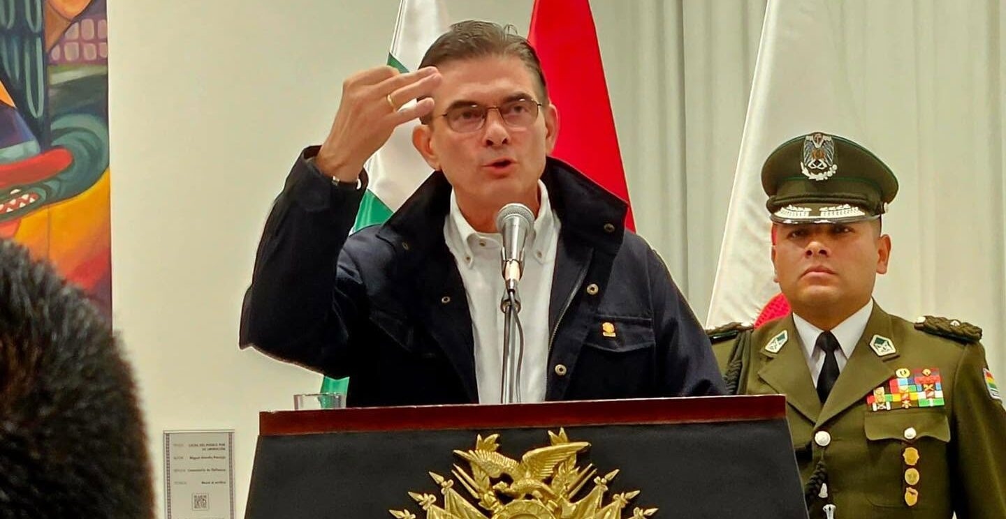 El 50% del salario del presidente de Bolivia y ministros irá para enfermos renales y personas con cáncer
