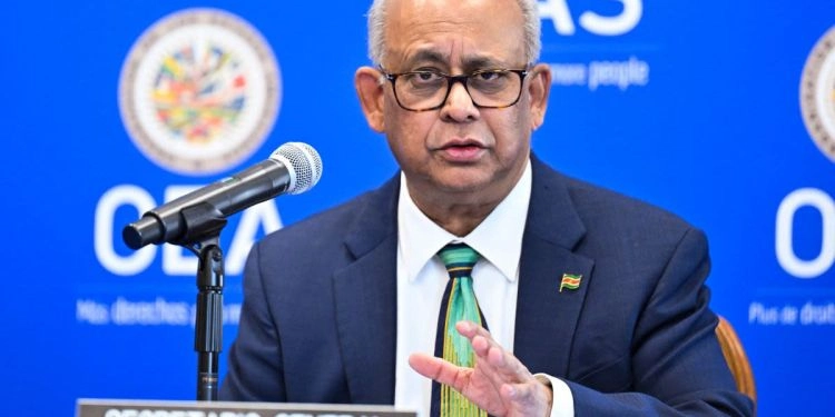 Secretario General de la OEA condena los bloqueos en Bolivia y respalda al Gobierno constitucional