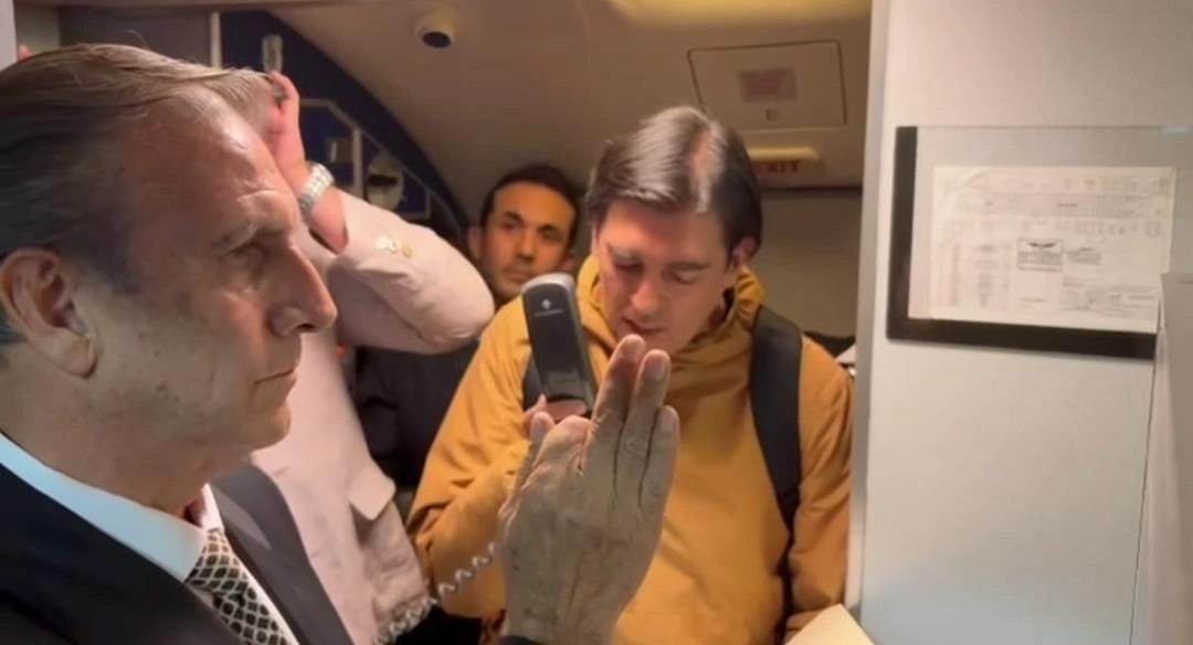 En una aeronave, posesionan a Estanislao Finfera como nuevo gerente general de BoA