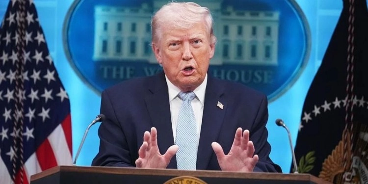Trump pide cortar todo el comercio con España; dice que es una “causa perdida”