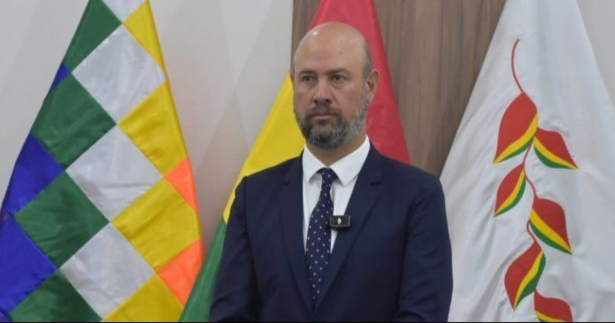 Gobierno remueve al gerente general de BoA