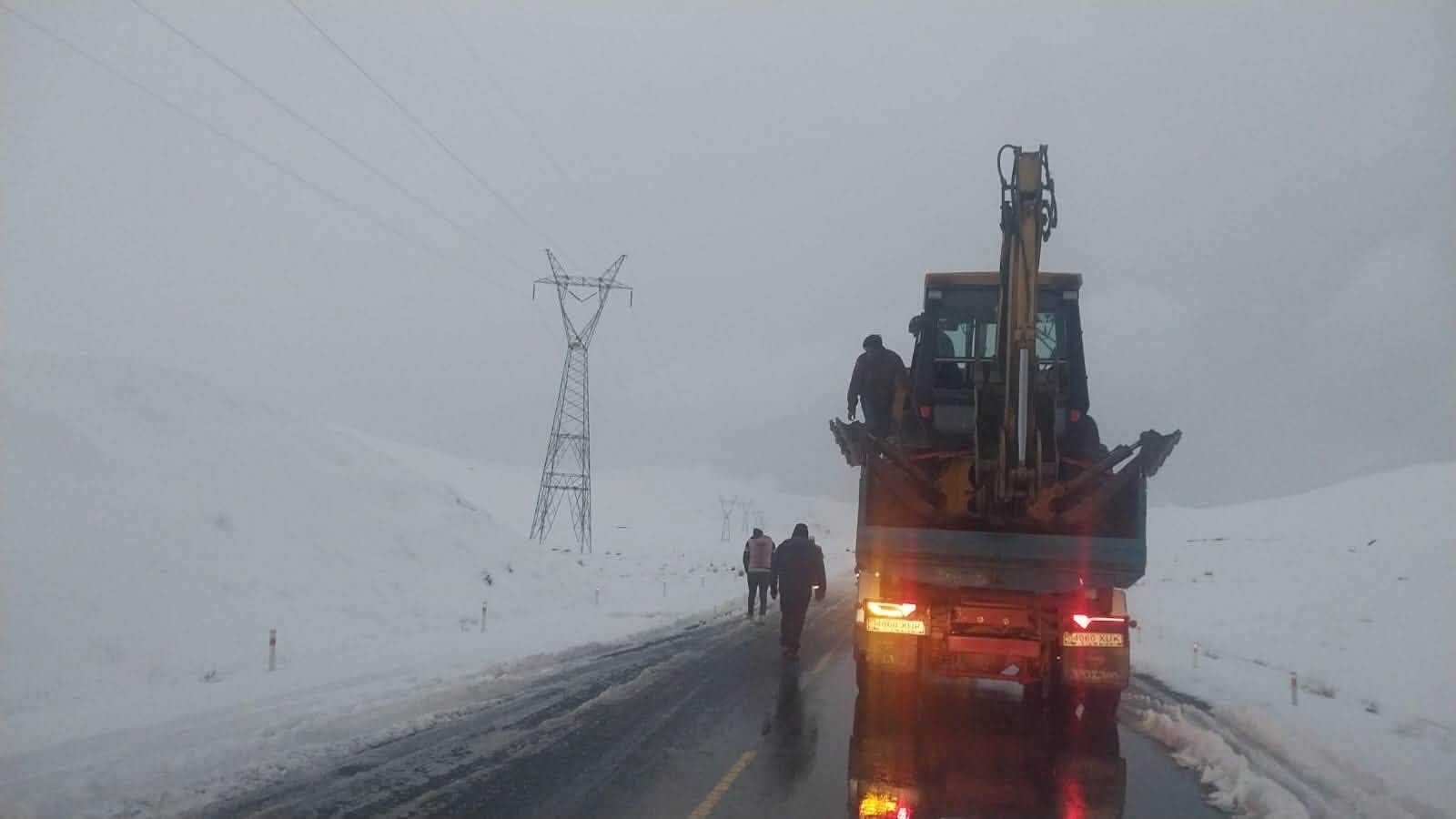 La Paz: ABC cierra el tramo Calajahuira – Retén Pongo por las intensas nevadas