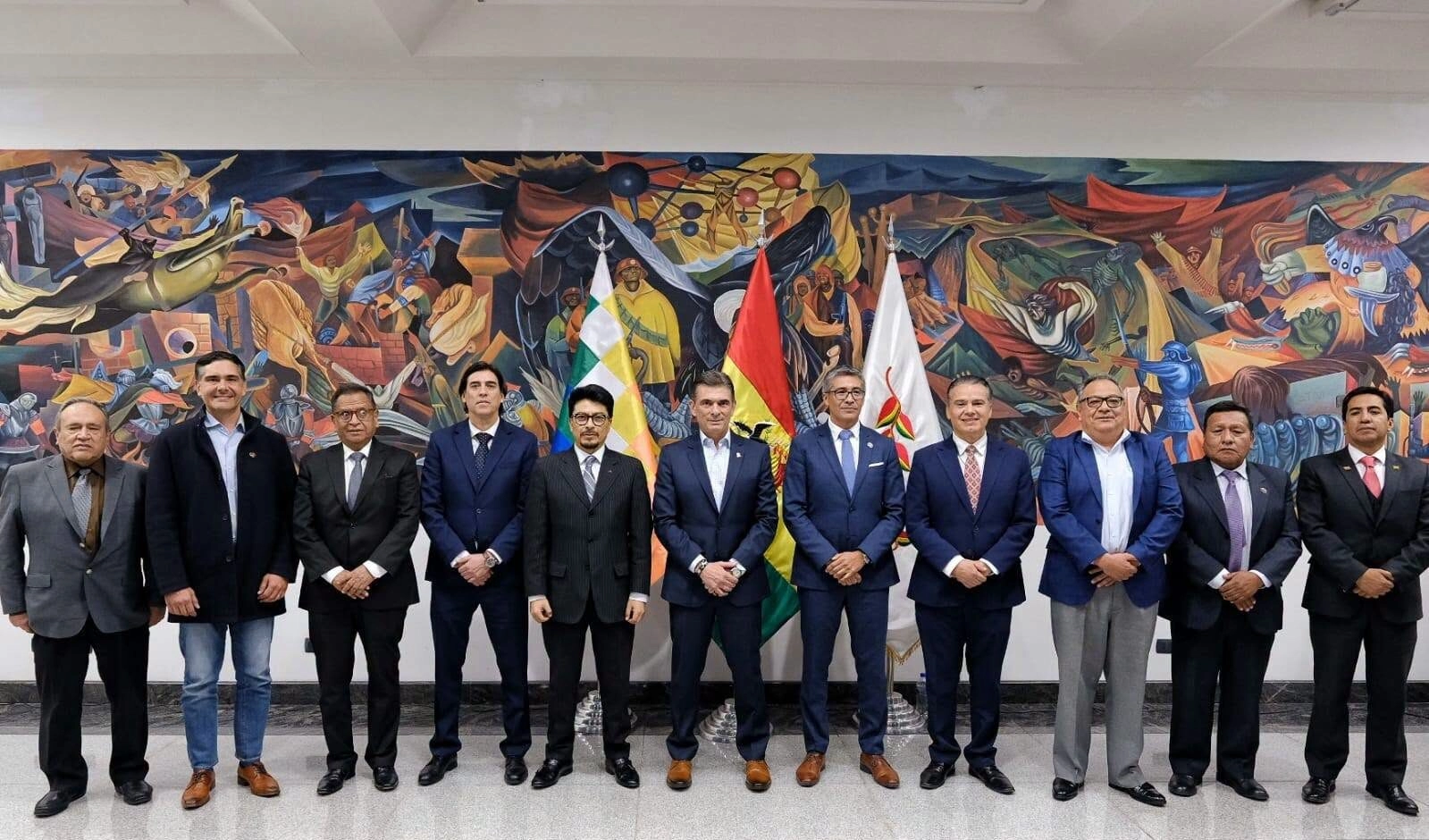 Reducen de 14 a 12 ministerios; Planificación será absorbido por otras carteras y Turismo pasará a ser agencia