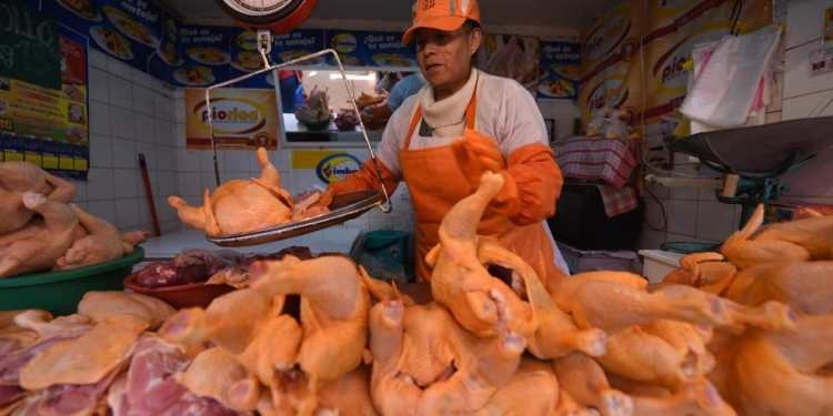 Fedjuve se moviliza ante el alza del pollo y la canasta familiar en Tarija