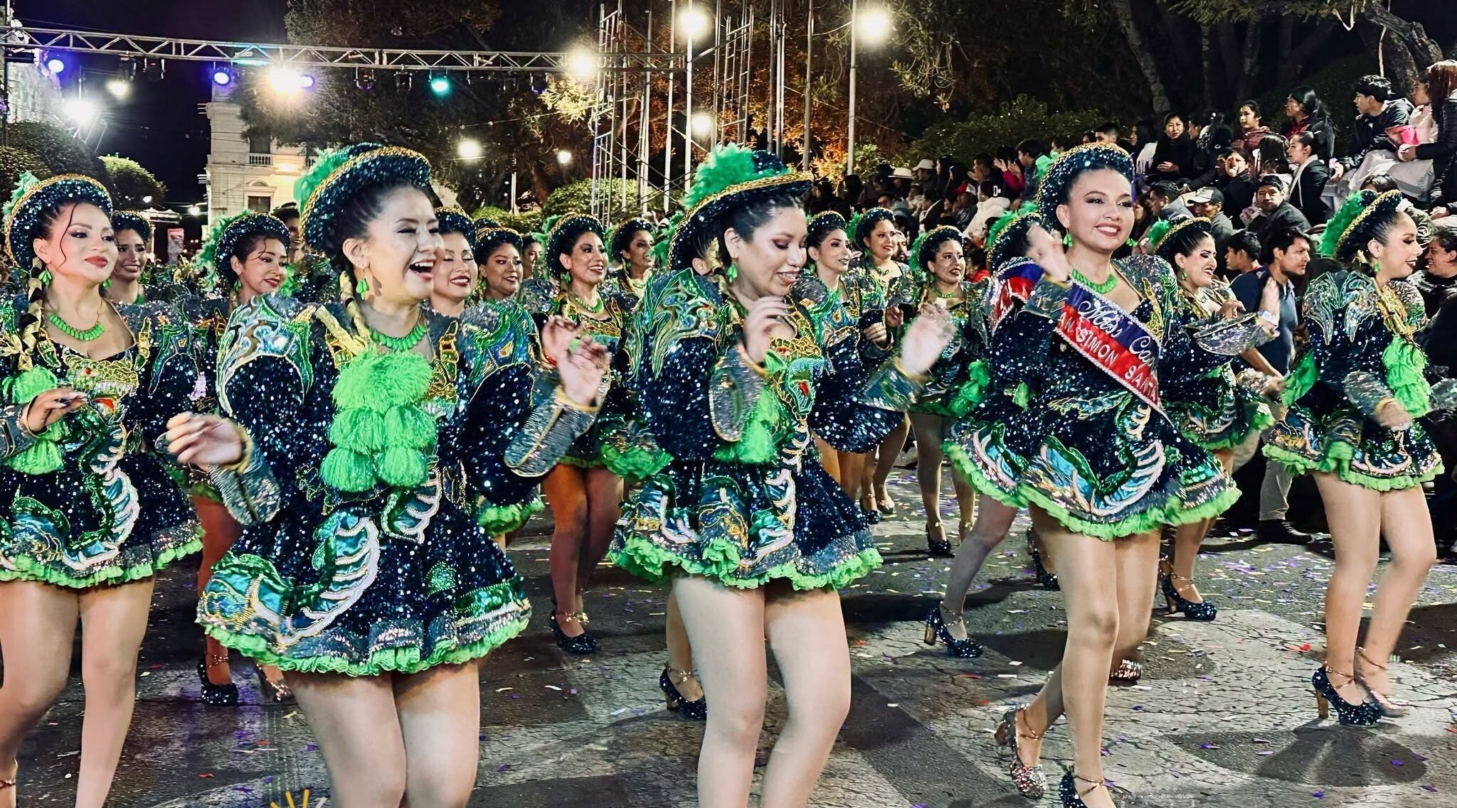 Gala, colorido y alegría: las imágenes que dejó la Entrada de Guadalupe en Sucre
