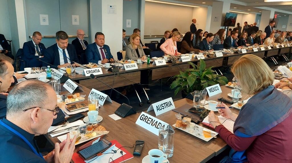Canciller fija la posición estratégica de Bolivia en reunión de alto nivel de la CELAC