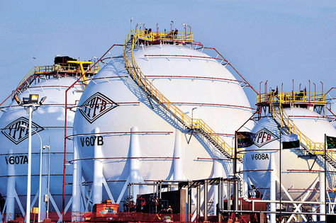 YPFB y la Gobernación evalúan el desabastecimiento de gas en Bermejo y buscan un mecanismo de compensación