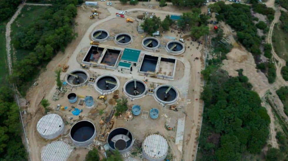 Anuncian la firma de convenio para la supervisión y construcción de la Planta de Tratamiento de Aguas Residuales en Tarija