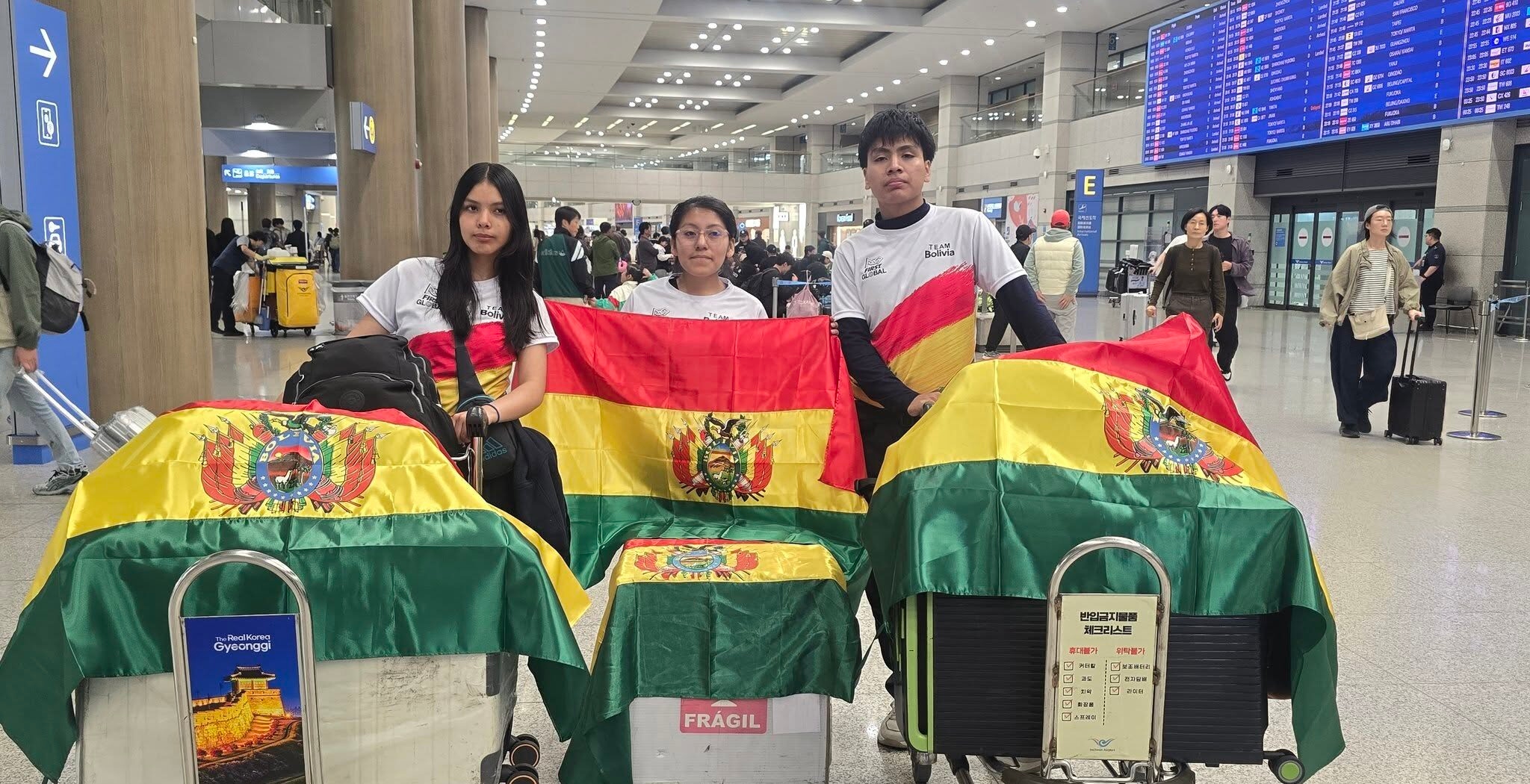 Bolivia ya está en Corea del Sur para competir en el mundial de robótica First Global Challenge 2026